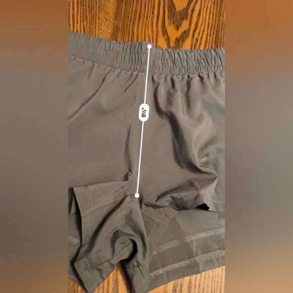 Adidas women’s L pacer 3 stripe gray shorts NWT athleisure activewear workout - Picture 6 of 16